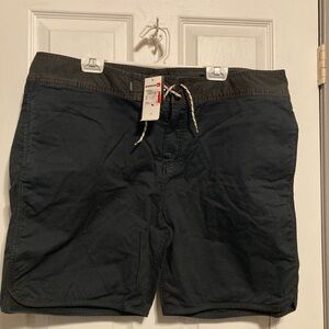 NWT Quiksilver Board Shorts 40